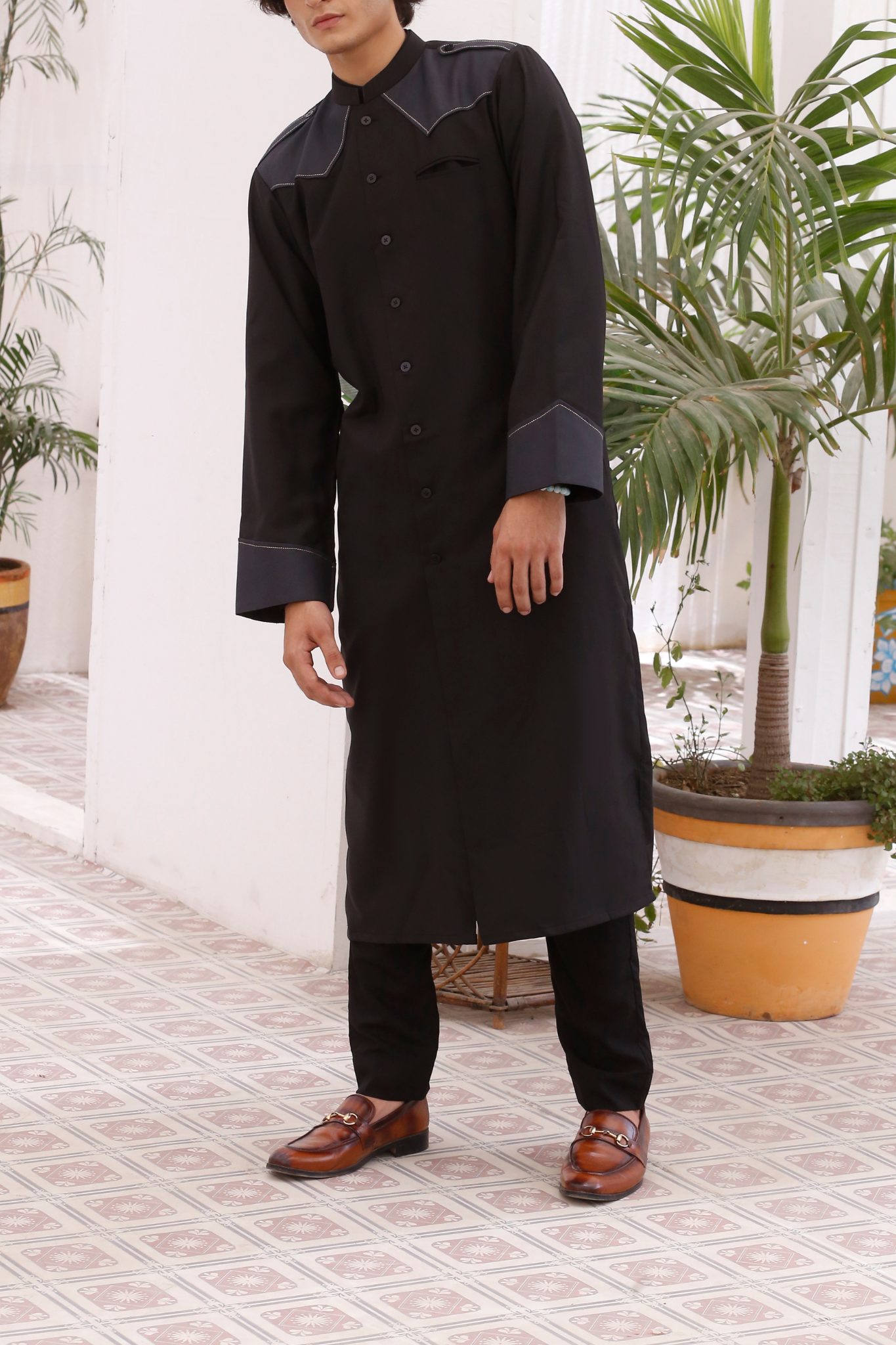 Classic Black Cotton Jumani for Men
