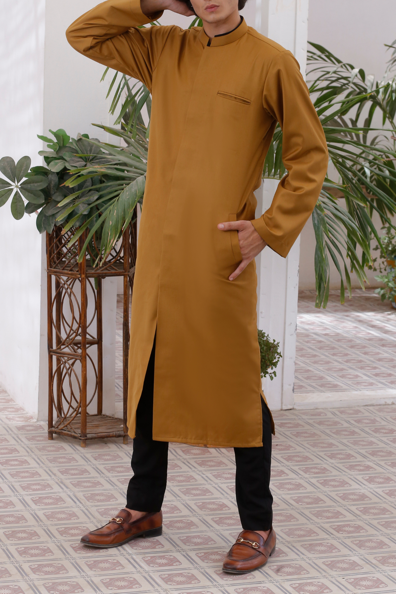 Basic Men's Jumani