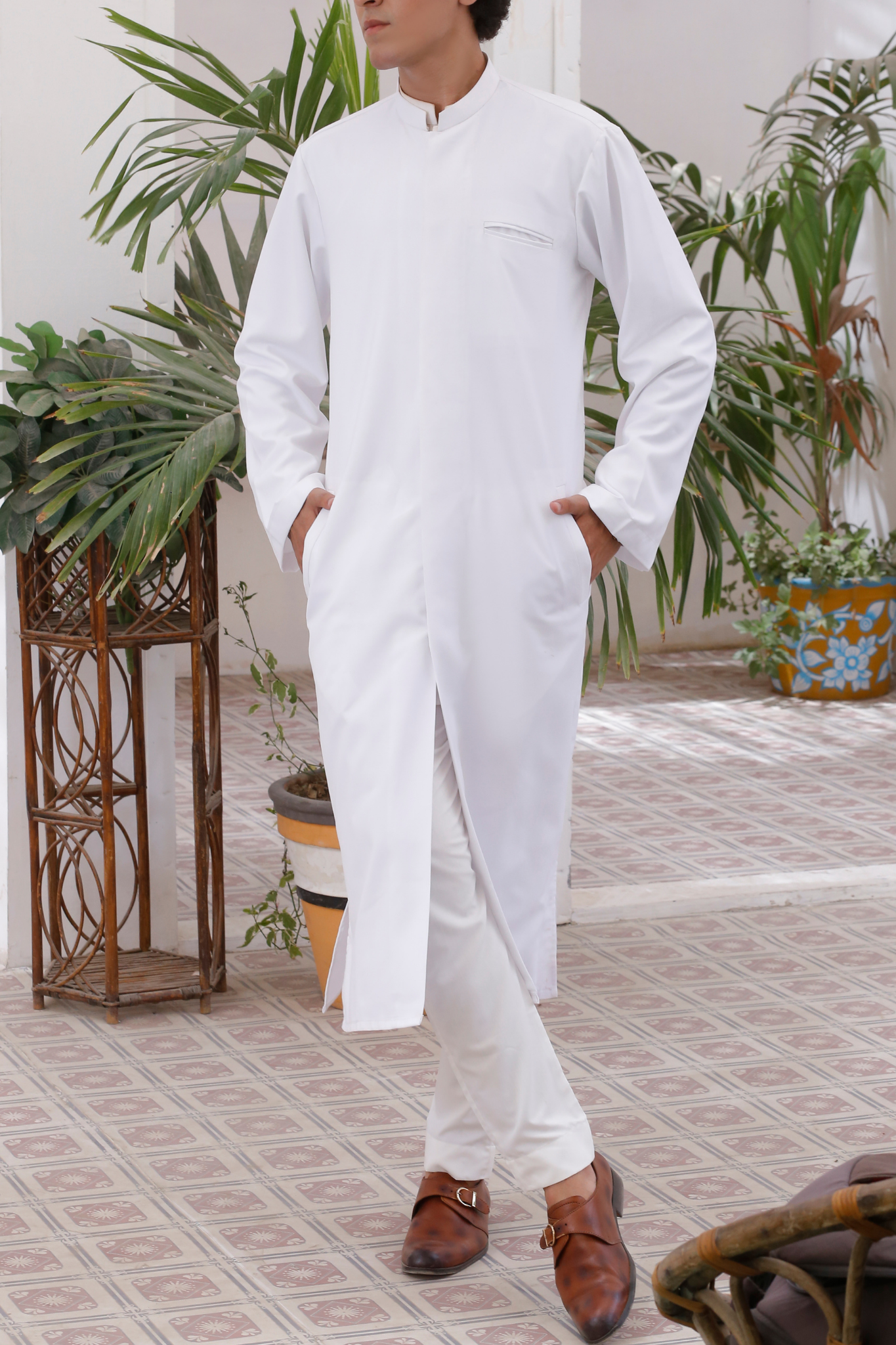 White Plain Collar Jumani