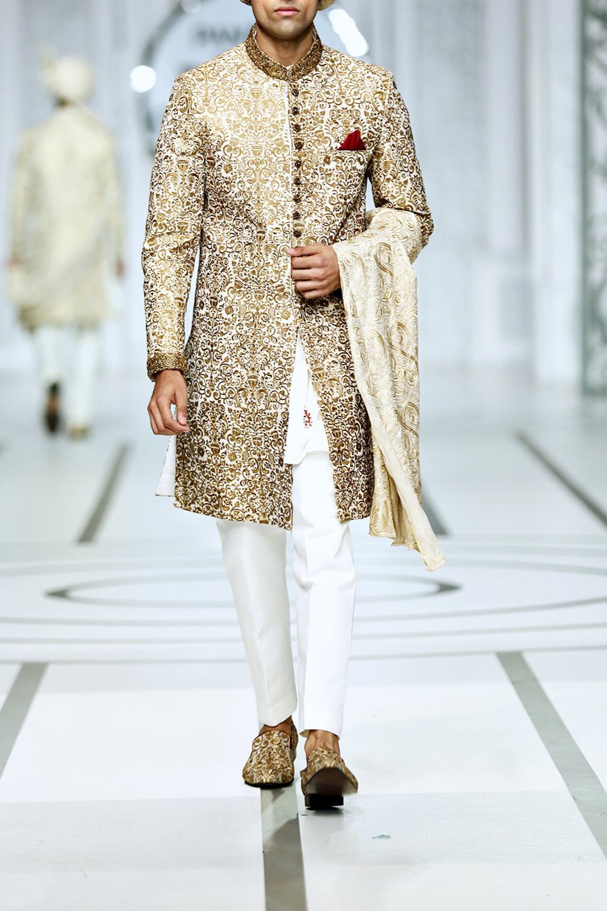 BCW 32 Exudes Elegance with the Delicate Copper Sherwani - Traditional Charm