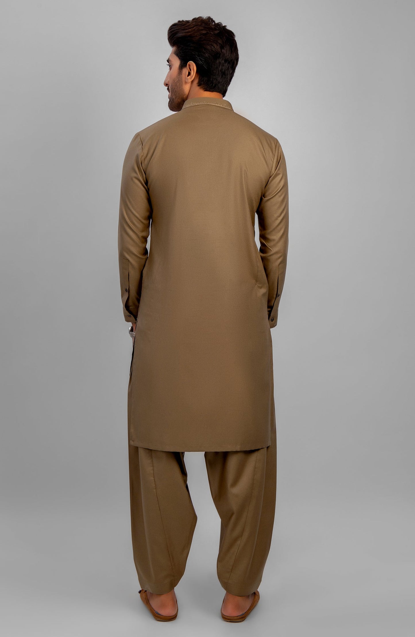 mens clothes pakistan	In USA